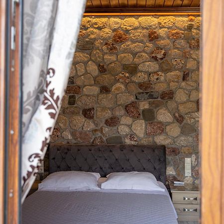 Liontos Rooms Pramanta Exterior photo
