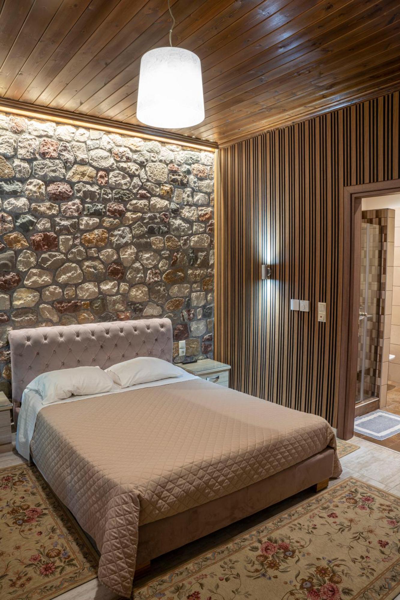 Liontos Rooms Pramanta Exterior photo